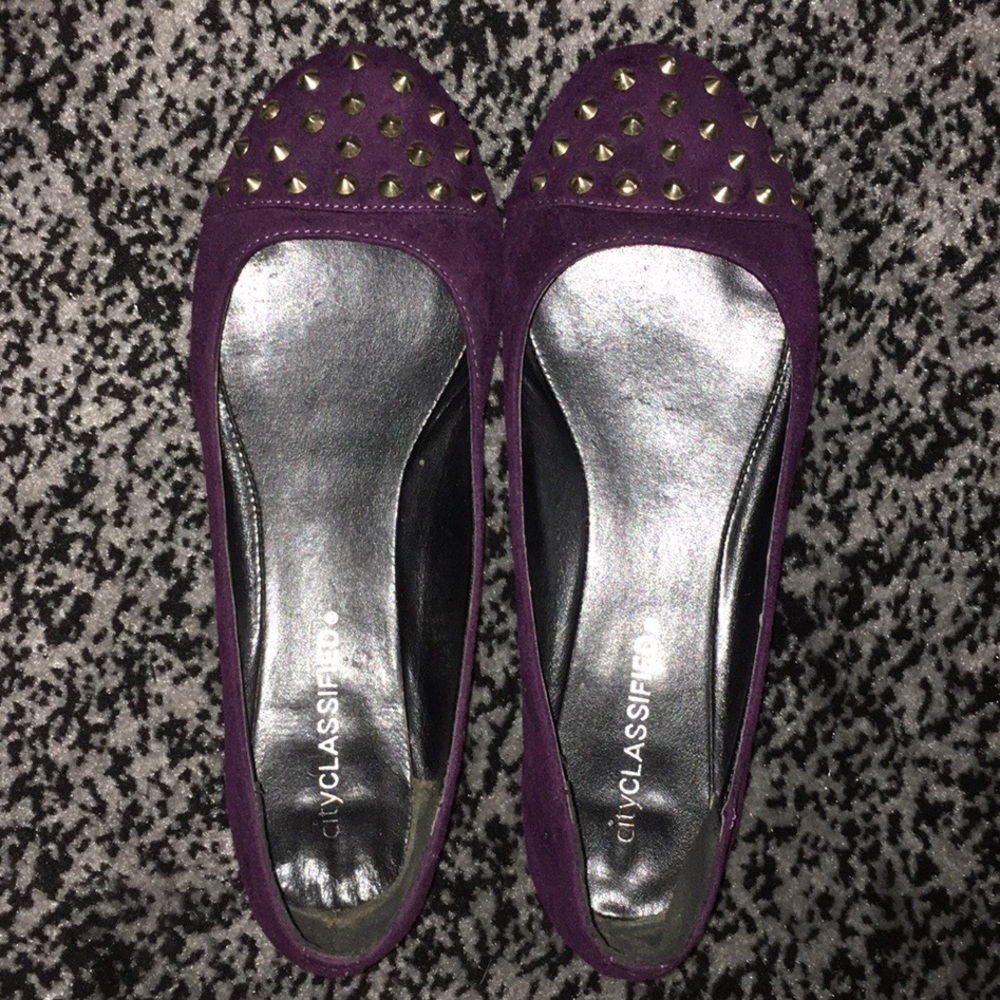 Studded Flats!
